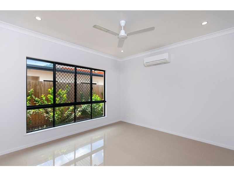 24 McBride Street, Redlynch QLD 4870