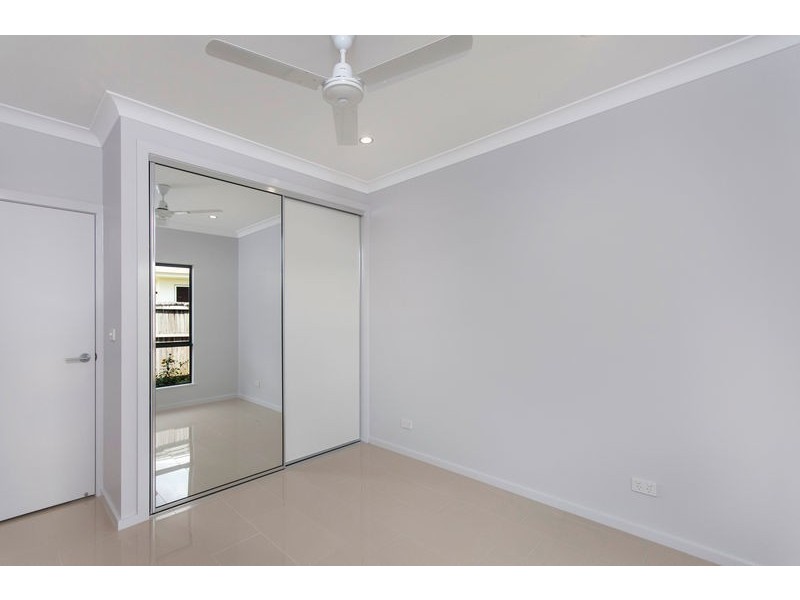 24 McBride Street, Redlynch QLD 4870