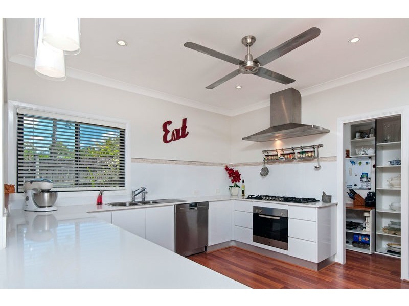 9 Gum Street (cnr Pepperwood St), Redlynch QLD 4870