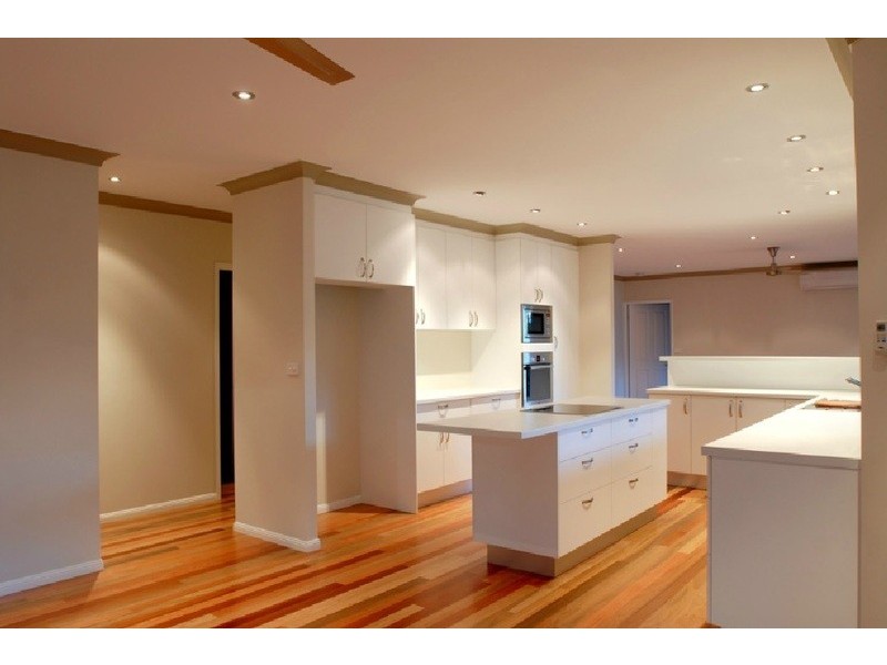 42-44 Cascades Drive, Redlynch QLD 4870