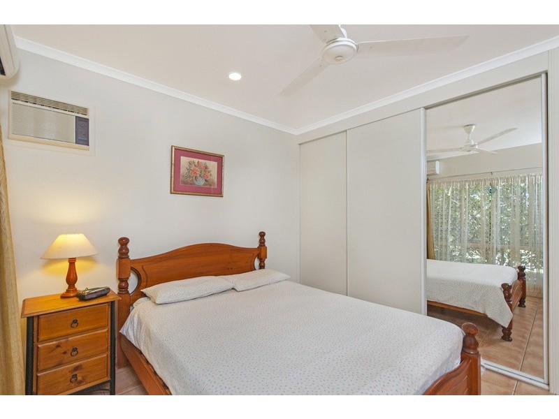 1 Spinos Street, Redlynch QLD 4870