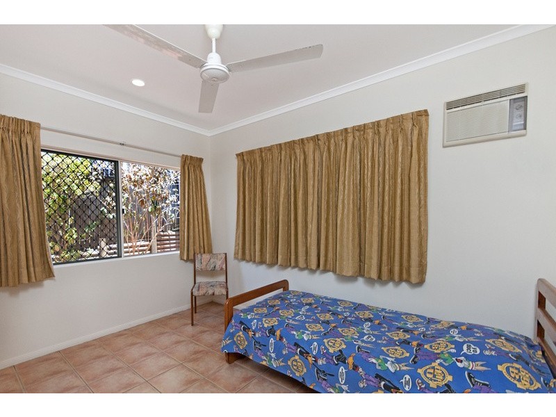 1 Spinos Street, Redlynch QLD 4870