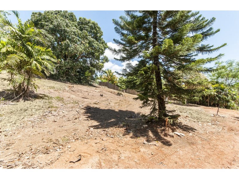 No. 5  Hythe Street, Kamerunga QLD 4870