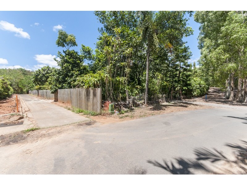 No. 5  Hythe Street, Kamerunga QLD 4870