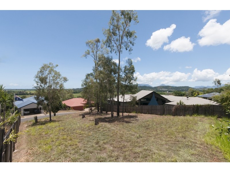 46 Pepperwood Street, Redlynch QLD 4870