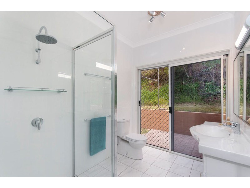 9-11 Mt William Close, Redlynch QLD 4870