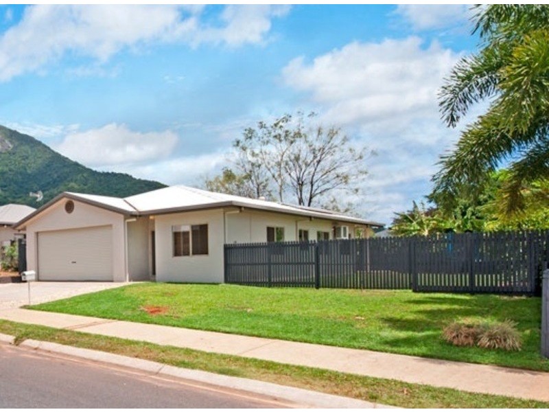 16 Lillipilli Street, Redlynch QLD 4870