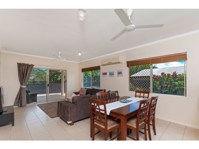 16 Lillipilli Street, Redlynch QLD 4870