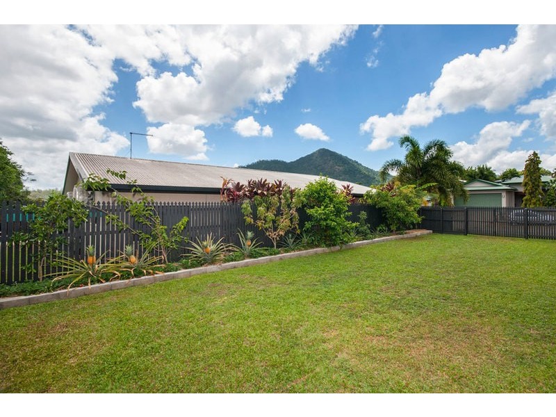 16 Lillipilli Street, Redlynch QLD 4870