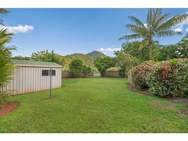 28 Satinash Close, Redlynch QLD 4870