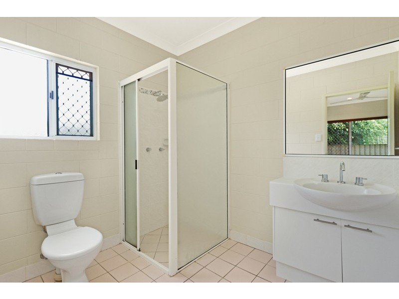 28 Satinash Close, Redlynch QLD 4870