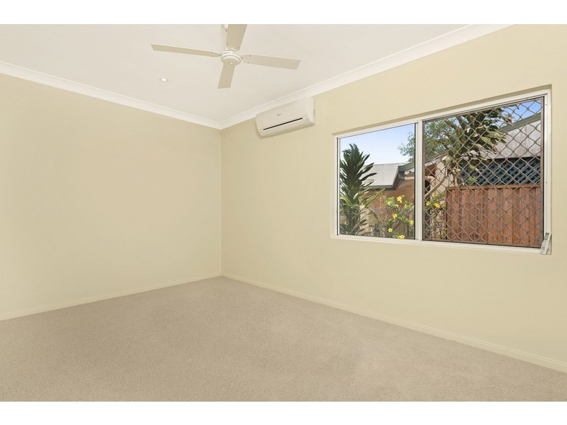 28 Satinash Close, Redlynch QLD 4870