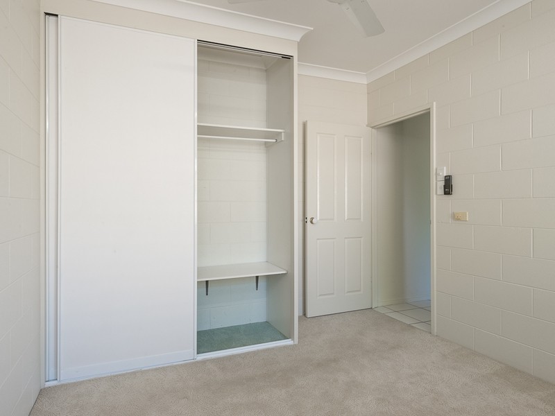 28 Satinash Close, Redlynch QLD 4870