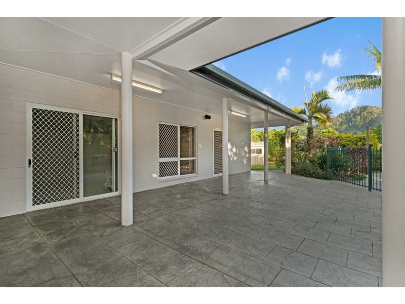 28 Satinash Close, Redlynch QLD 4870