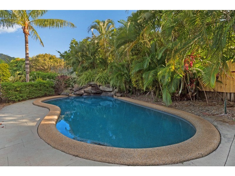28 Satinash Close, Redlynch QLD 4870