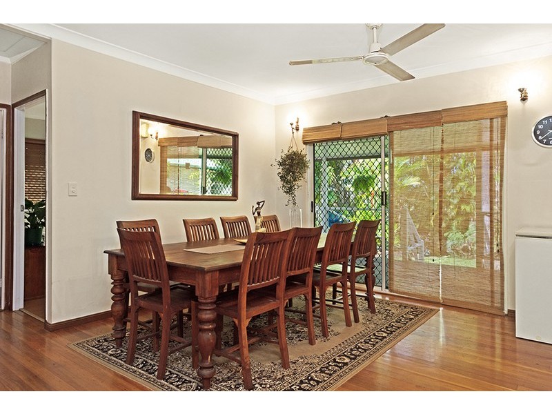 42 Cowley Street, Kamerunga QLD 4870