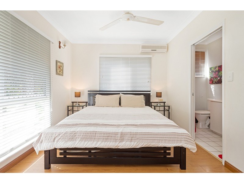 42 Cowley Street, Kamerunga QLD 4870