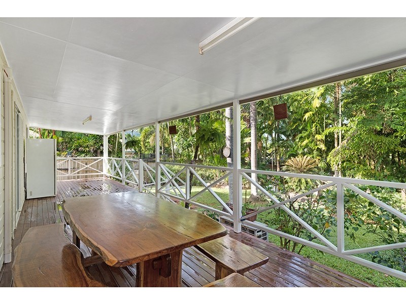 42 Cowley Street, Kamerunga QLD 4870