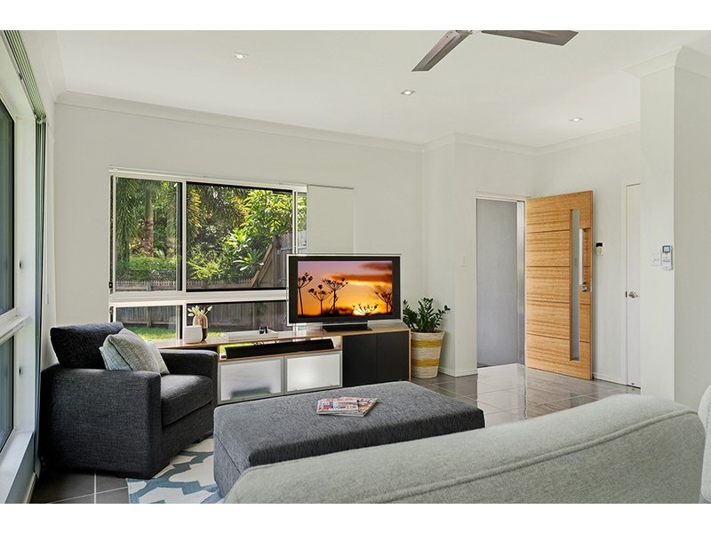 41 Daphne Drive, Redlynch QLD 4870