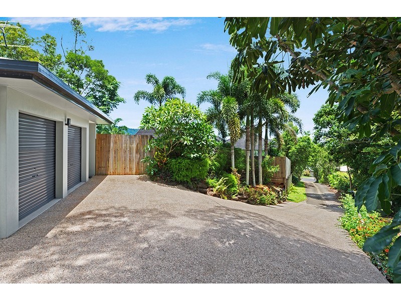 41 Daphne Drive, Redlynch QLD 4870