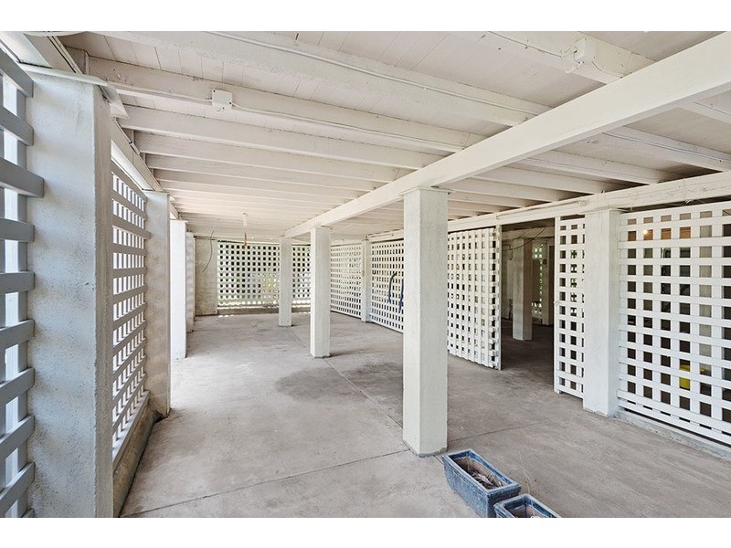 16 Hardwick Street (Crn Willunga Street), Stratford QLD 4870