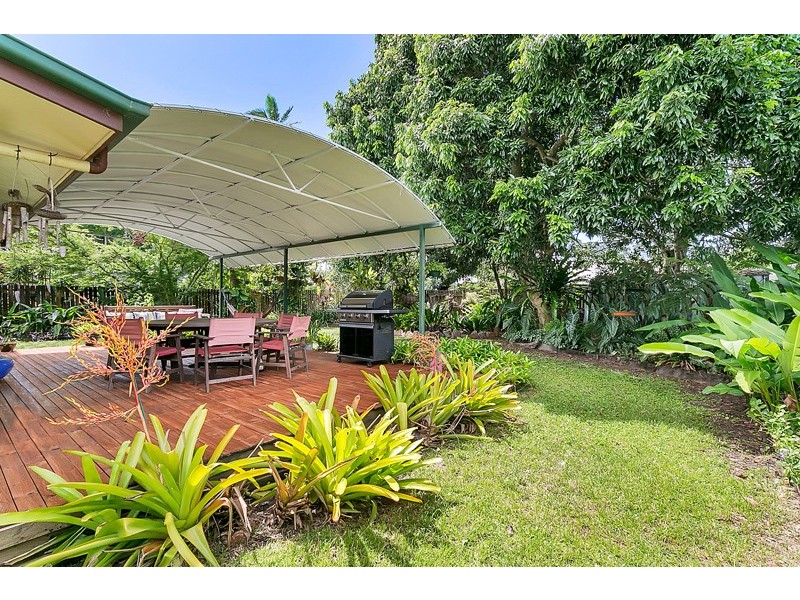 52  Collinson Street, Westcourt QLD 4870