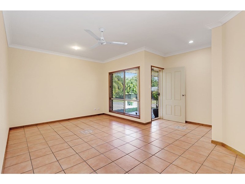 6 Red Ochre Street, Redlynch QLD 4870