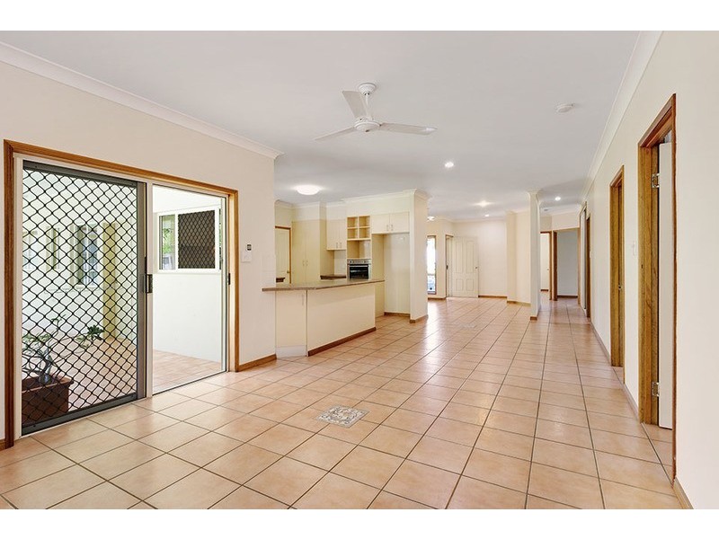 6 Red Ochre Street, Redlynch QLD 4870