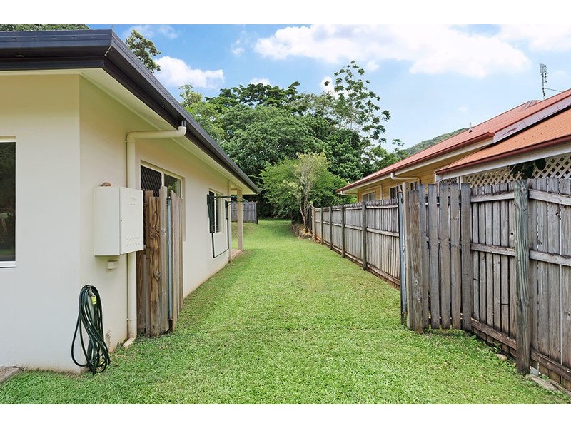 6 Red Ochre Street, Redlynch QLD 4870