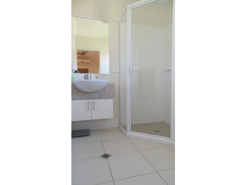 16 Hatch Close, Trinity Beach QLD 4879