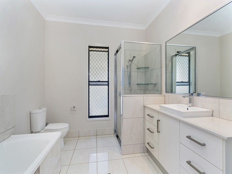 Redlynch QLD 4870