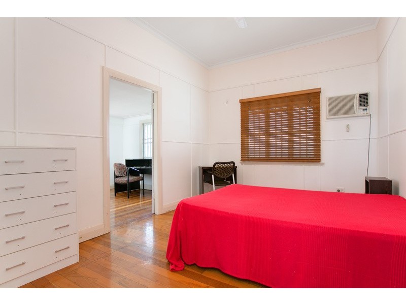 42 Gatton St, Parramatta Park QLD 4870