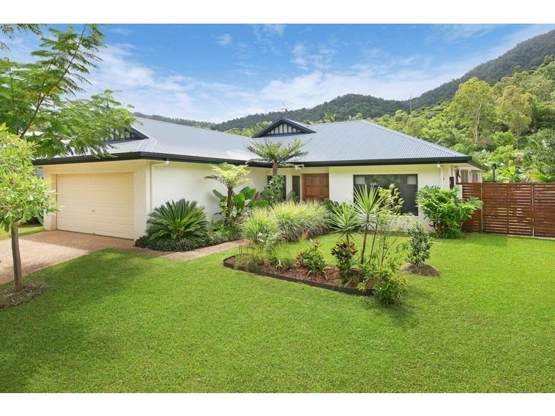 15 John Malcolm Street, Redlynch QLD 4870