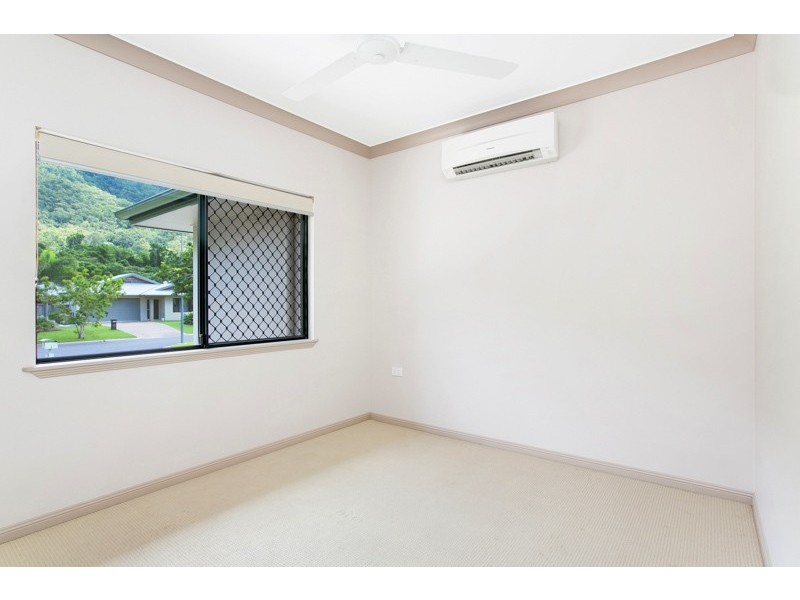 11 Stringer Close, Redlynch QLD 4870