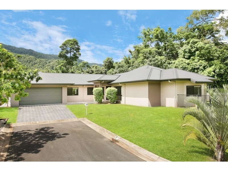 11 Stringer Close, Redlynch QLD 4870