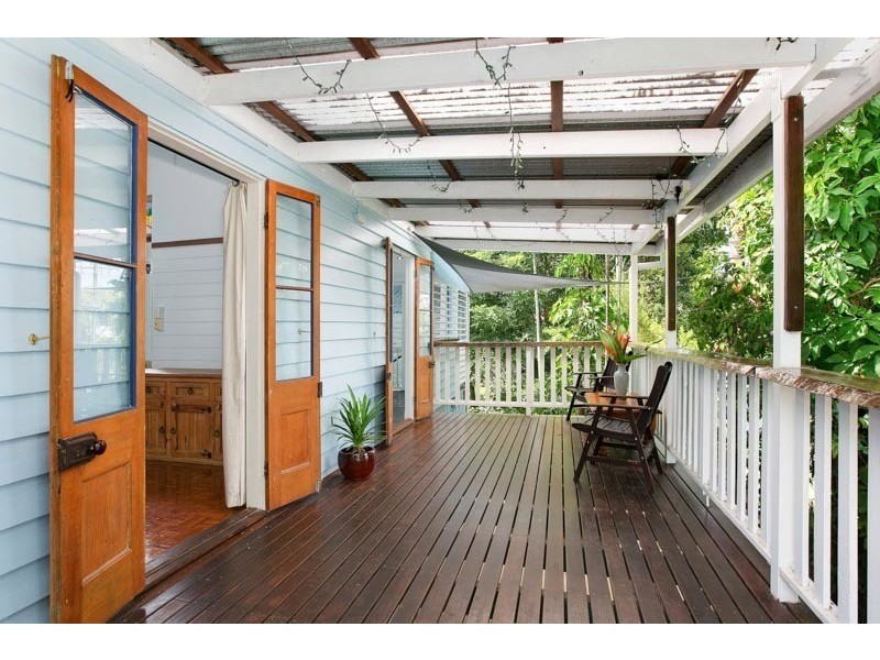 8/404 McCoombe St, Mooroobool QLD 4870