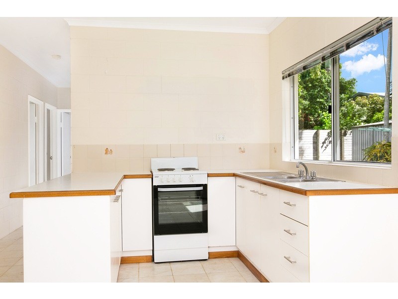 10 Macadamia Close, Redlynch QLD 4870