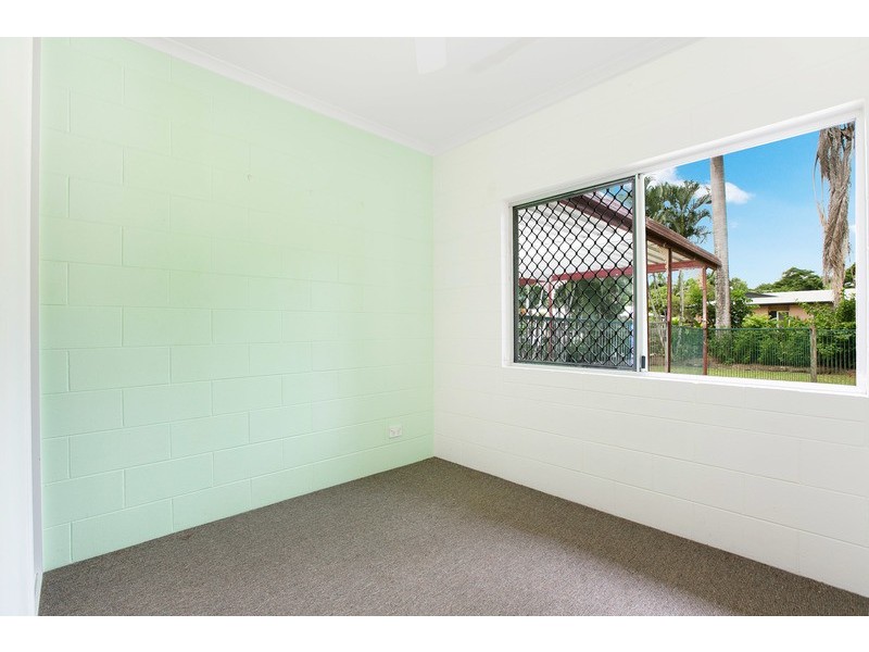 10 Macadamia Close, Redlynch QLD 4870