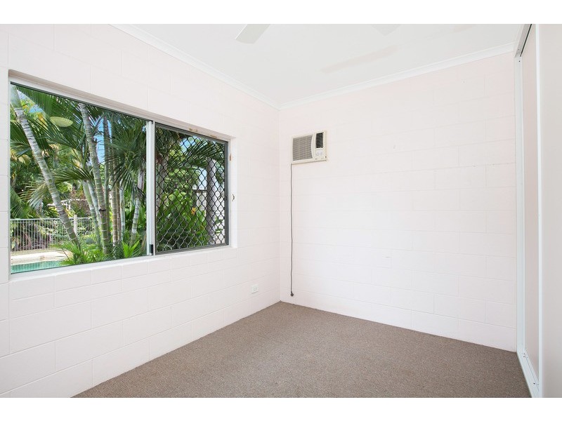 10 Macadamia Close, Redlynch QLD 4870