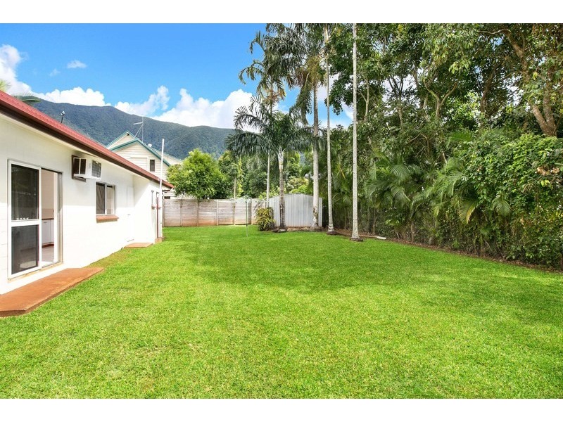 10 Macadamia Close, Redlynch QLD 4870