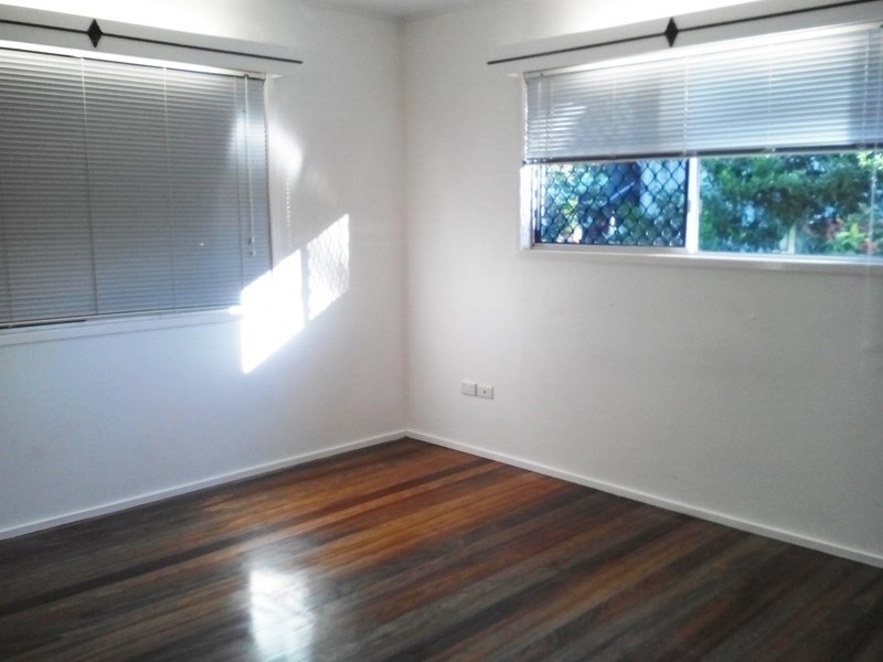 24 Valmadre Street, Caravonica QLD 4878