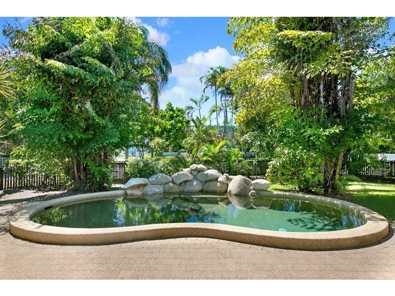 8/17 Grantala St, Manoora QLD 4870