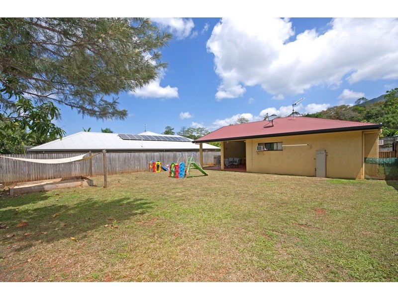 19 Tradewinds Close, Redlynch QLD 4870