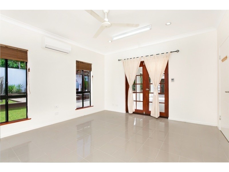 34 Iridescent Dr, Trinity Park QLD 4879