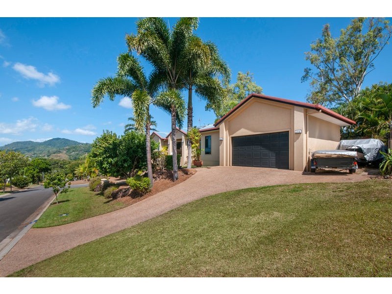 9 Gum Street, Redlynch QLD 4870