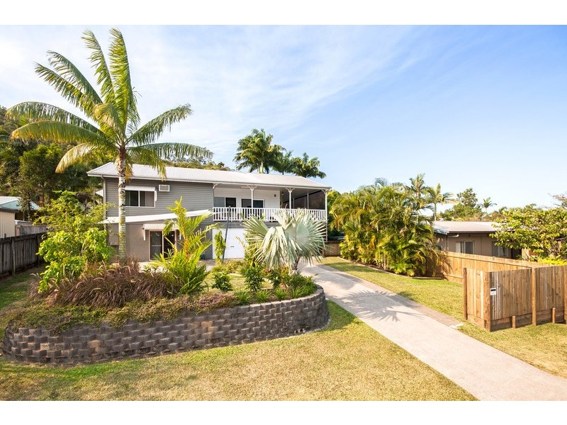 6 Baway Close, Caravonica QLD 4878