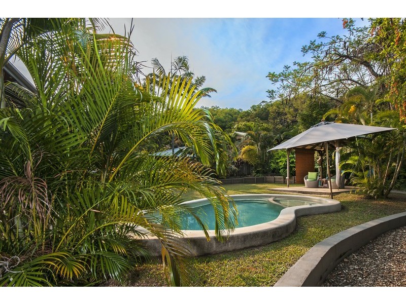 6 Baway Close, Caravonica QLD 4878