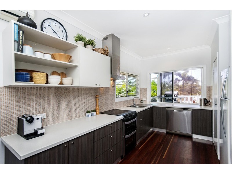 6 Baway Close, Caravonica QLD 4878