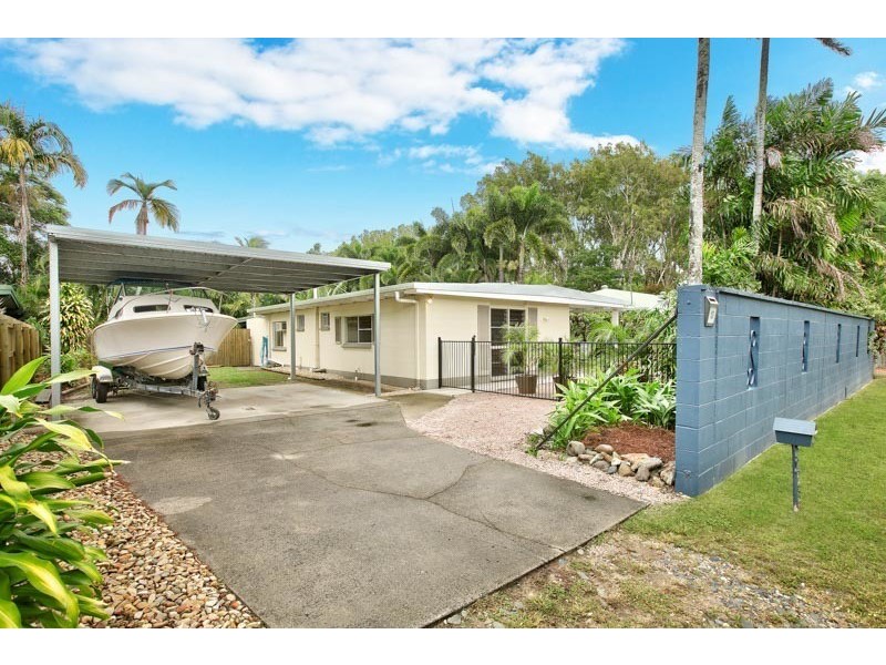 13 Carolyn Close, Yorkeys Knob QLD 4878