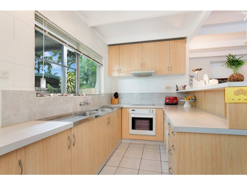 13 Carolyn Close, Yorkeys Knob QLD 4878